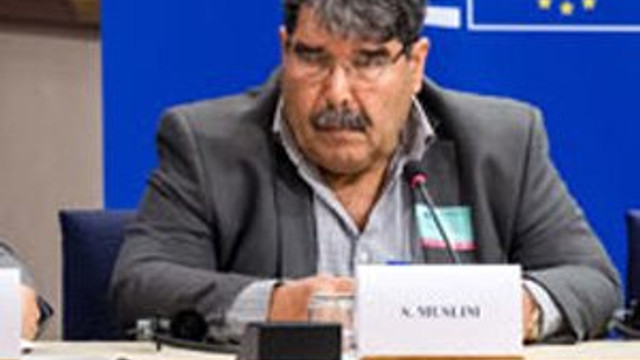 Terör örgütü PYD'yi AP ağırladı !