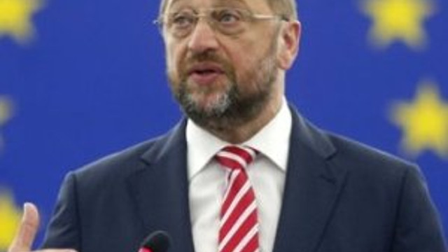AP Başkanı Schulz ''darbenin izleri''ni görünce ağız değiştirdi