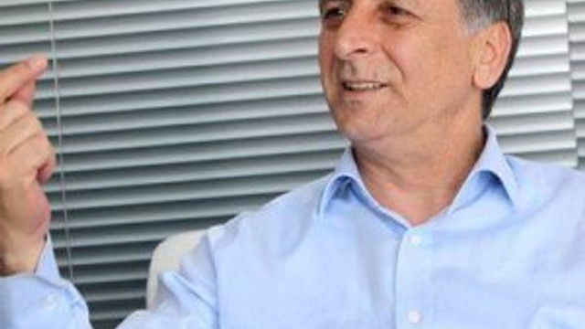 Pensilvanya'dan çıkmayan Mahmut Övür şimdi CHP'lileri FETÖ'cülükle suçluyor