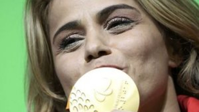 Nazmiye Muratlı, Rio 2016 Paralimpik'te dünya rekoru kırdı