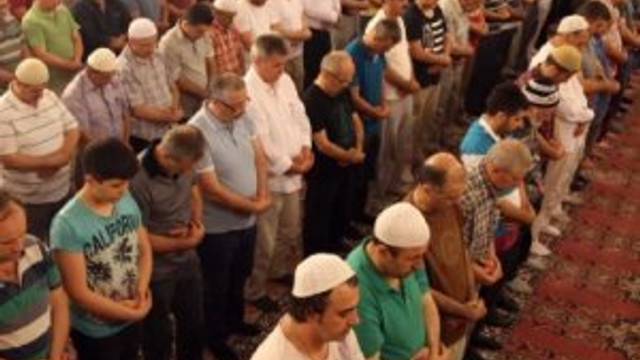 İşte il il bayram namazı saatleri