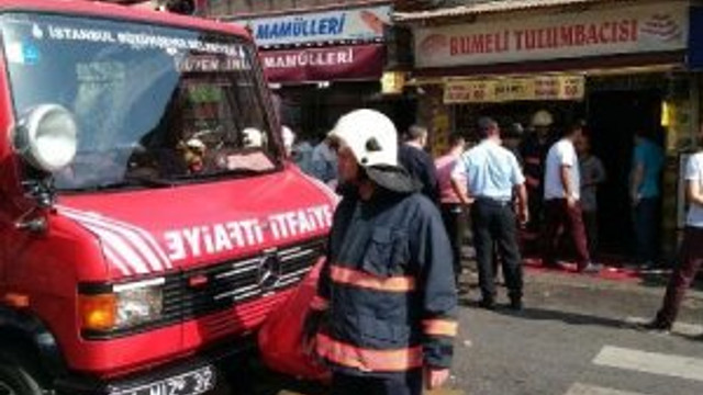 Fatih'te tatlı dükkanı çöktü: Yaralılar var