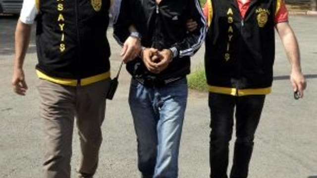 Otomobili stop ettiren kardeşini öldürdü !