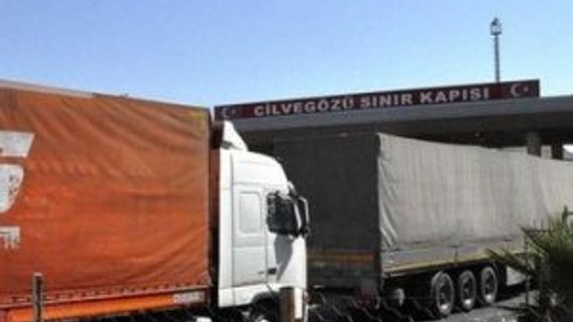 Yardım TIR'ları Cilvegözü'nden geçti