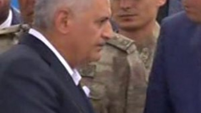 Başbakan Binali Yıldırım şehit acısına koştu