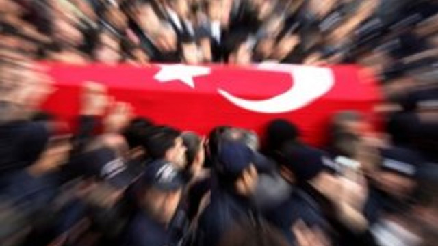 Fırat Kalkanı ve Kars'tan kahreden haber: 3 asker şehit