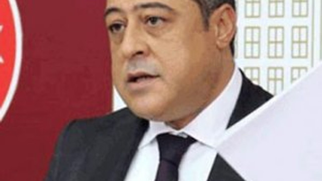CHP'li milletvekili Almanya'da alıkonuldu