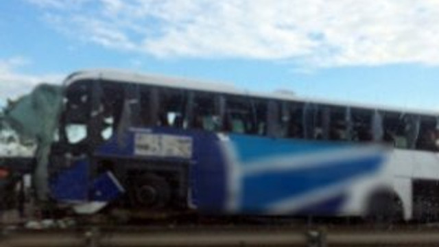 TEM’de otobüs devrildi: 1 ölü, 32 yaralı