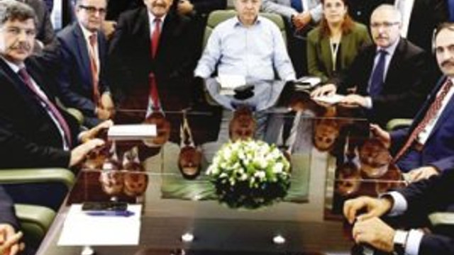 Erdoğan: FETÖ, Zarrab'ın hakim ve savcısını yedirip içirdi