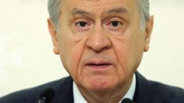 Bahçeli'den o müdüre çok sert tepki !