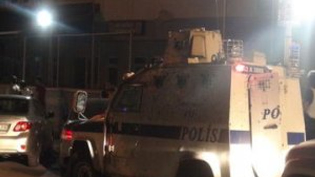 Adana'da polise ses bombalı saldırı !