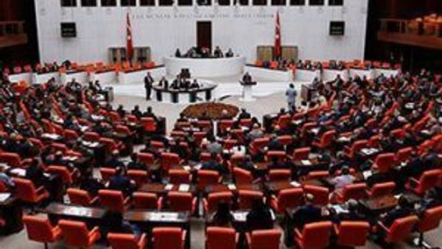 Tartışılan OHAL kararı Meclis'te
