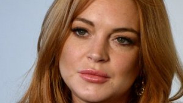 Lohan'dan çıplak selfie