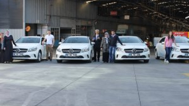Uğur 2016 Çekiliş Talihlilerine Mercedes’leri Teslim Etti