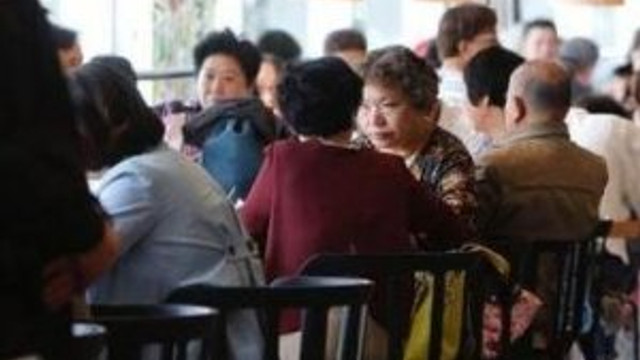 IKEA artık yaşlıları restorana almayacak çünkü...