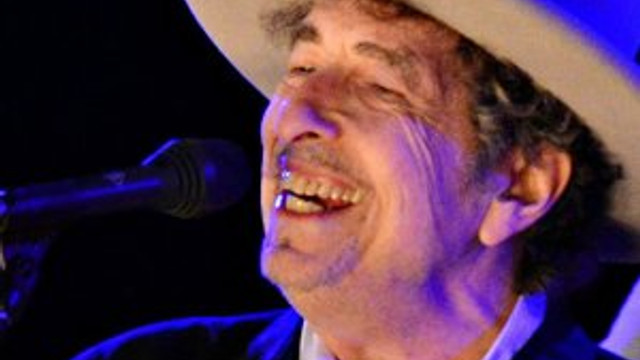 Bob Dylan, Nobel’le ilgili sessizliğini bozdu