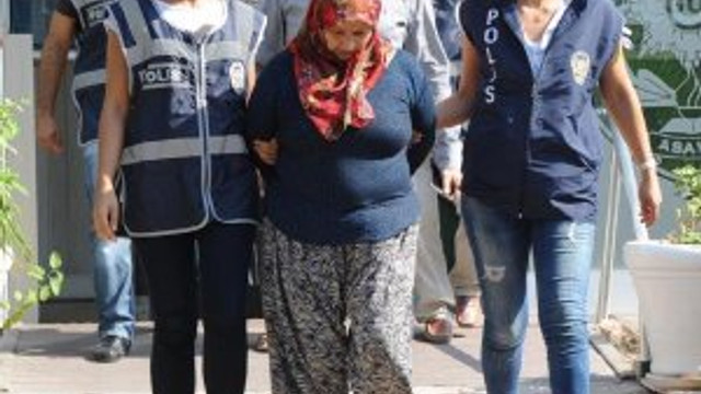 Sevgililerin arasında 27 yaş var ama...