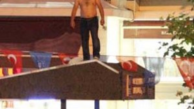 Erdoğan'ın ziyareti sırasında hareketli anlar