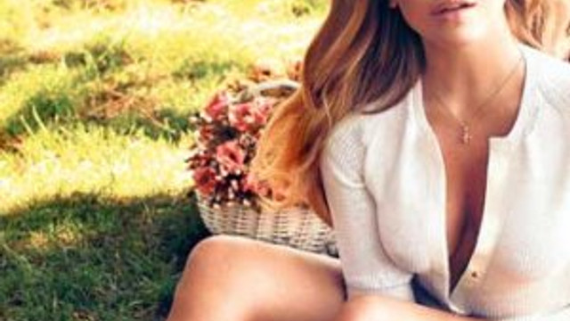 Hadise annesine kitap çıkaracak