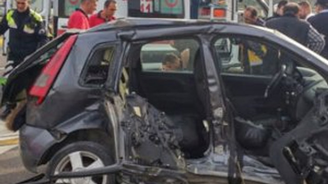 Ambulans kaza yaptı: 1 ölü 4 yaralı