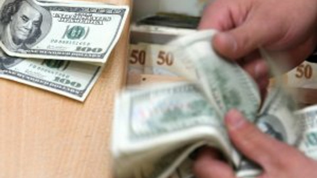 Dolar kurunda korkutan tahmin: Yıl sonu hedefi değişti !