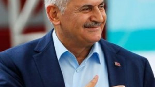 AK Parti sahaya iniyor