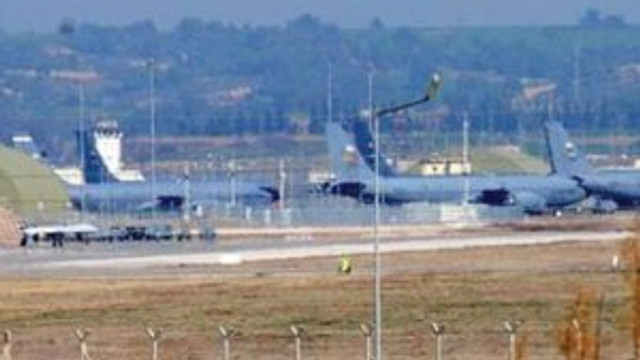''YPG, İncirlik'te darbeci askerlerle görüştü''