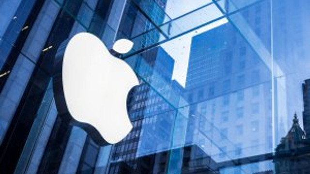 Apple telefonunu iade etmek isteyen adama öyle bir cevap verdi ki...