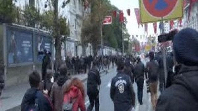 İSTANBUL'DA HDP EYLEMİNE POLİS MÜDAHALESİ