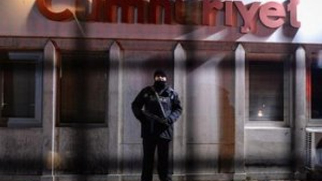 Cumhuriyet gazetesinde kamuoyuna açıklama