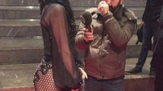Hande Yener'in derin dekoltesini böyle eleştirdi