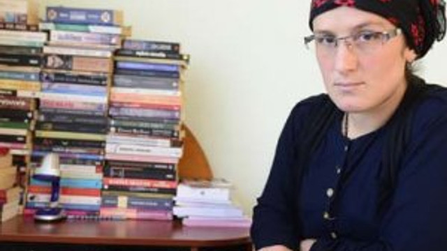Hem okuyor hem terayağ satıyor