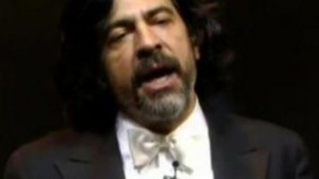 Okan Bayülgen özür diledi