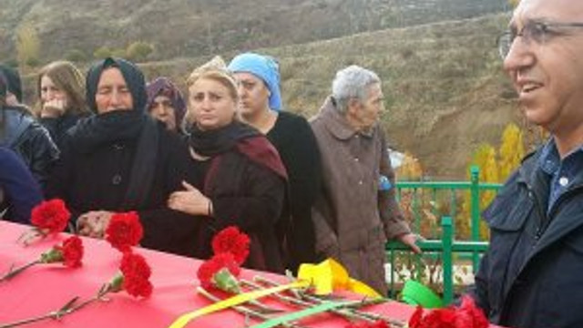 HDP'li vekil terörist cenazesinde