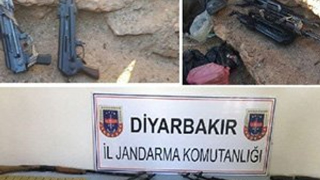 Çok sayıda silah ve mühammat yakalandı