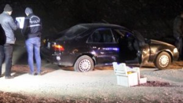 Polisten kaçan otomobilden ceset çıktı