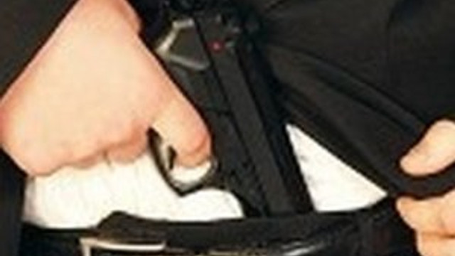 Polis memuru dehşet saçtı: 2 ölü