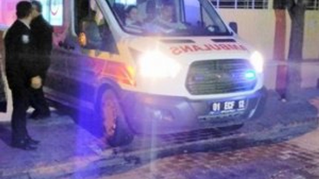 9 öğrencinin cesedi bir ambulansta...