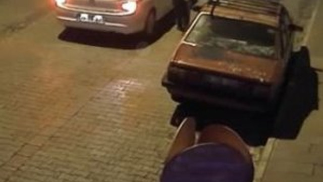 Cami avlusuna bıraktılar !