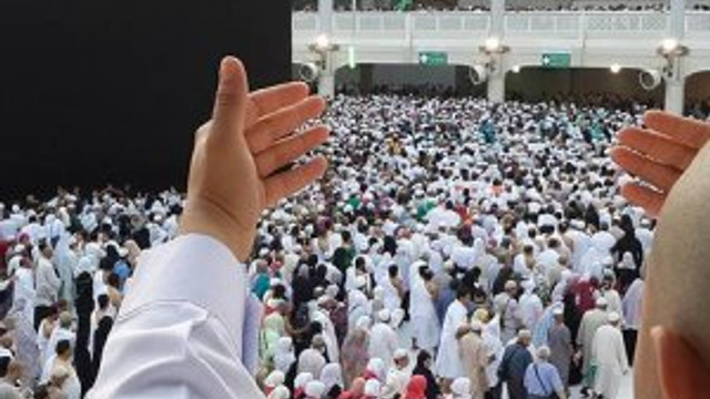 Diyanet'ten 4 bin öğrenciye özel umre turu