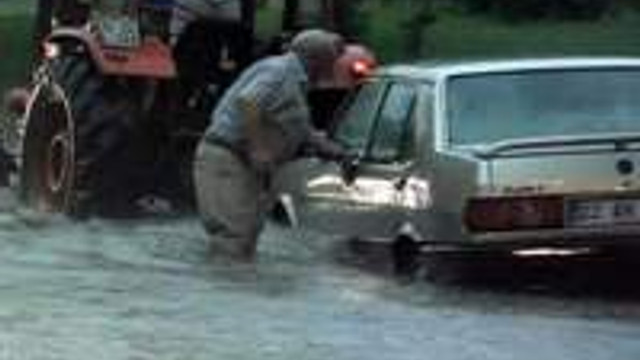 Istanbul U Sel Vurdu Guncel