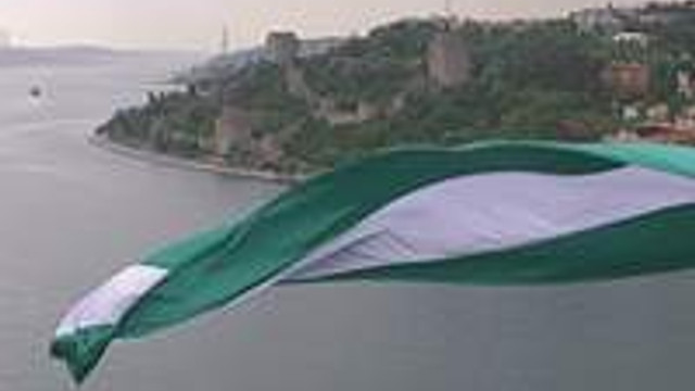 Bursaspor Bayragi Bogazda Guncel