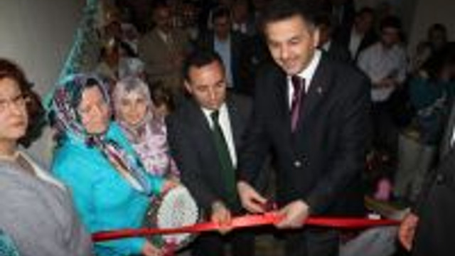 İSMAİLBEYLİ KÖYÜ’NDE HALK EĞİTİMİ MERKEZİ YILSONU SERGİSİ AÇTI