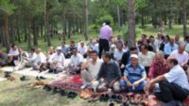 Gumushane De Imam Hatip Lisesi Mezunlari Pilav Gununde Bulustu Guncel