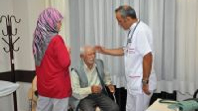 Salihlide Uc Yeni Doktor Goreve Basladi Guncel