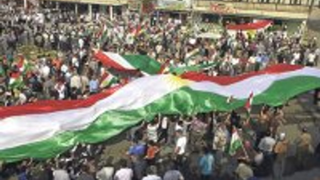 Irak Ta Kurt Bayragi Icin Binler Sokakta Dunya
