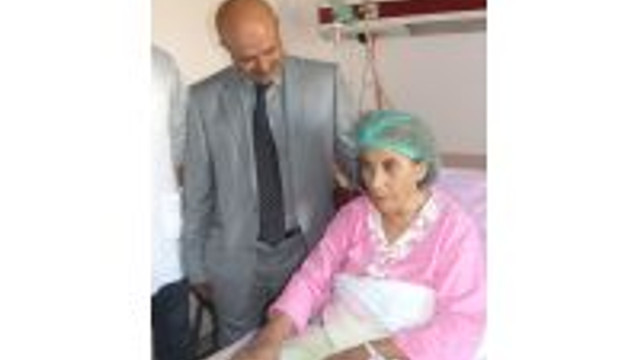 Tekerlekli Sandalye Ile Geldi Yuruyerek Gitti Guncel