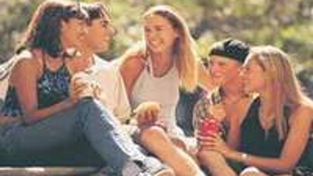 Izmir Kizlari Mi Istanbul Kizlari Mi Guncel