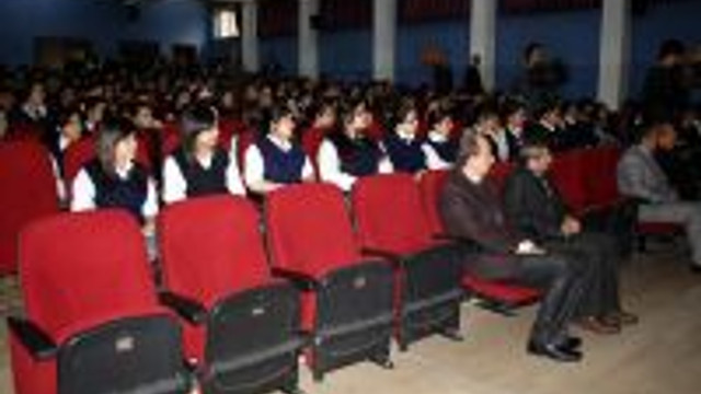 Meslek Lisesinde Ermeni Yalanı Konferansı