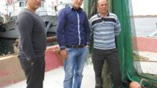 Yunan Sahil Güvenlik Botları Türk Balıkçıları Taciz Etti